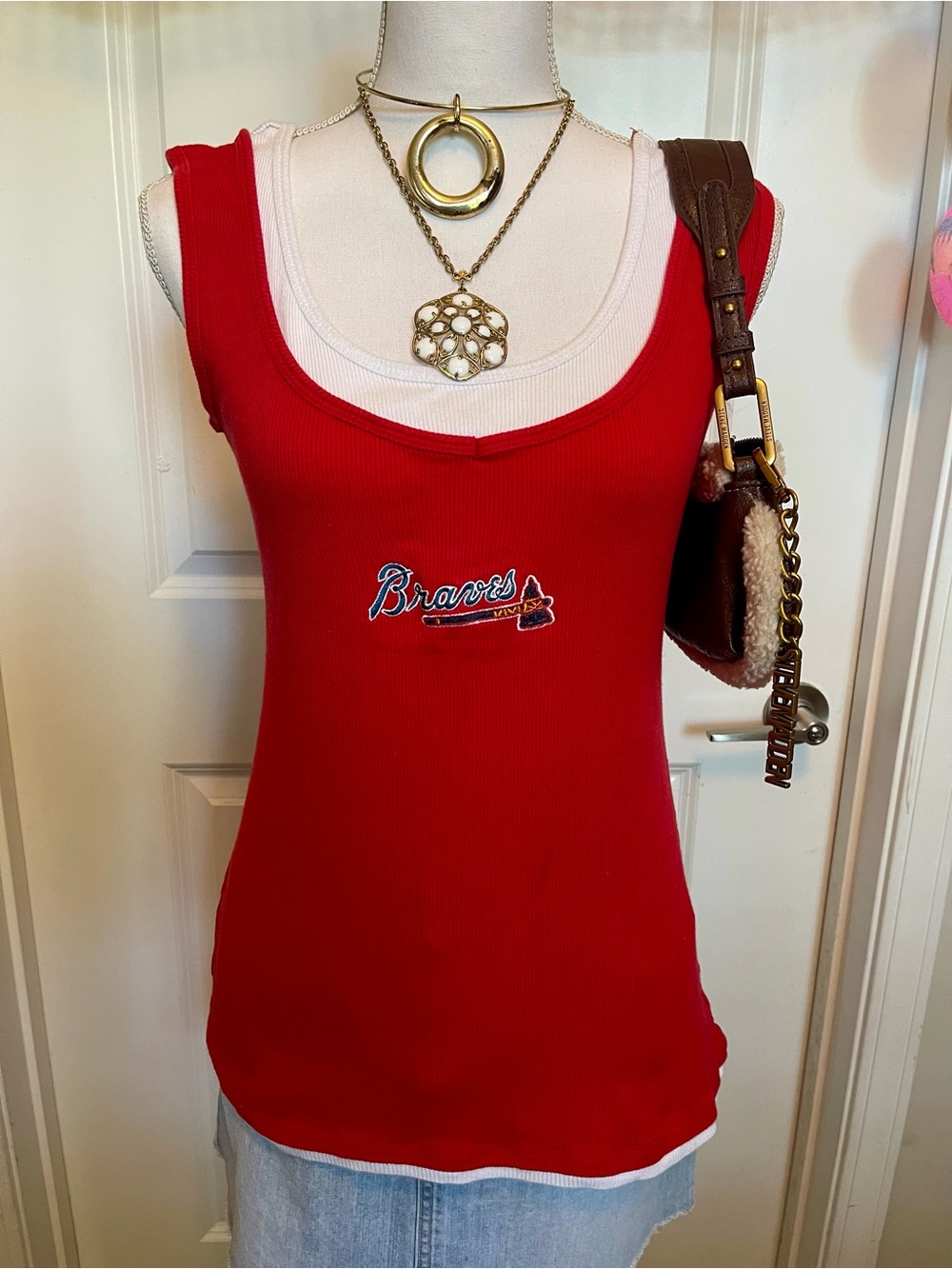 MLB : Atlanta Braves Ribbed Tank Top!!